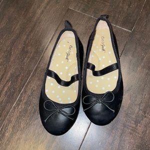 Very clean black flats